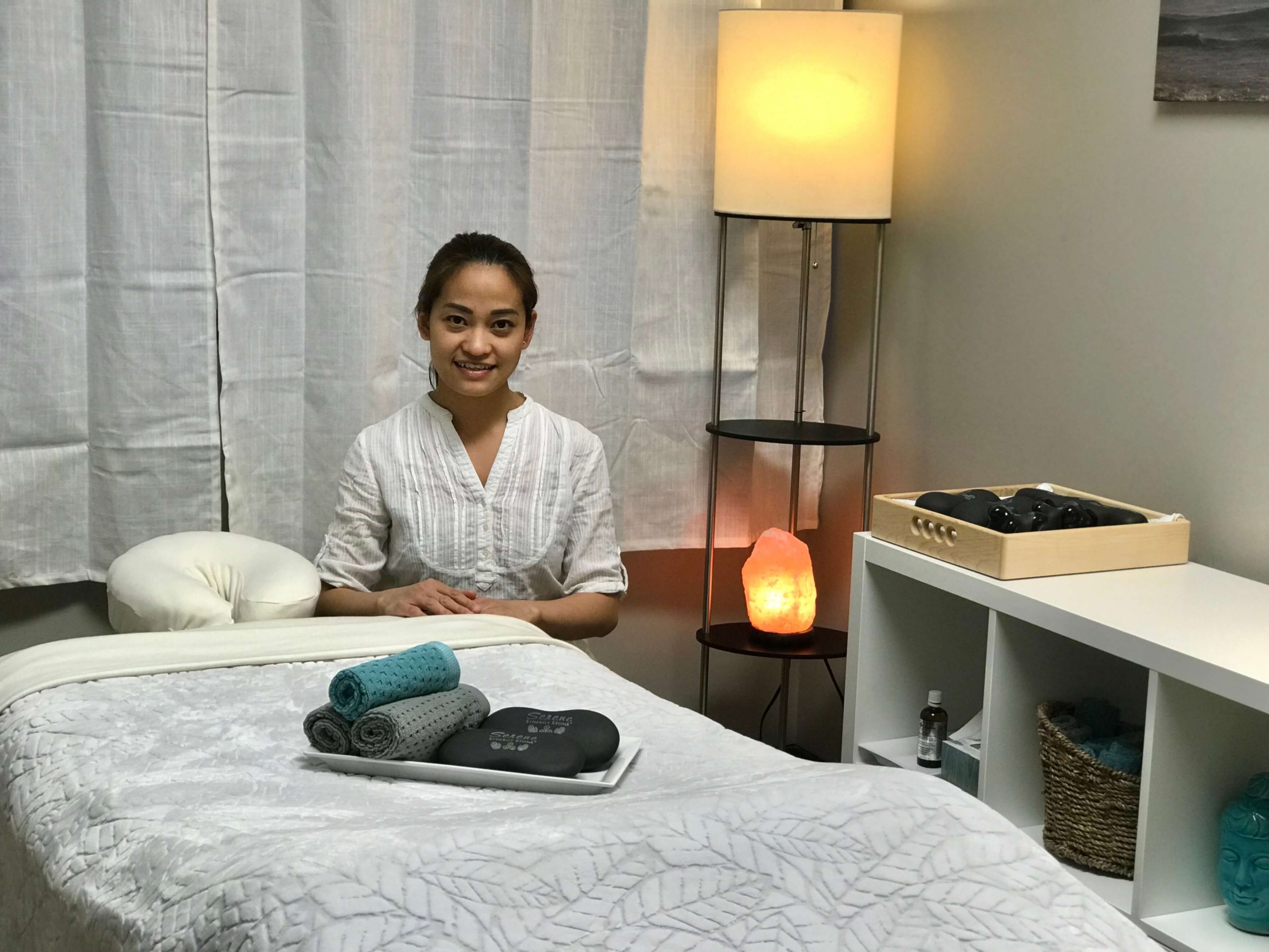 massage therapy | Lianna at her table
